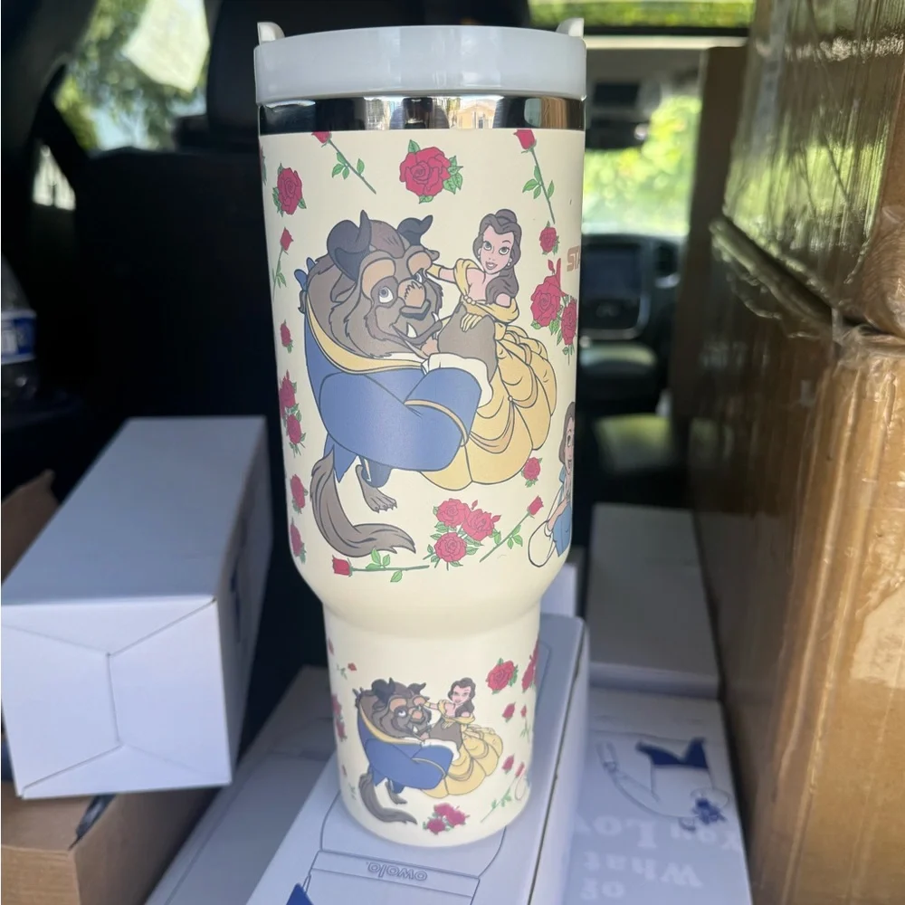Stanley Cream Travel Mug with Pink Rose Floral and Character Art - Picture 2 of 3